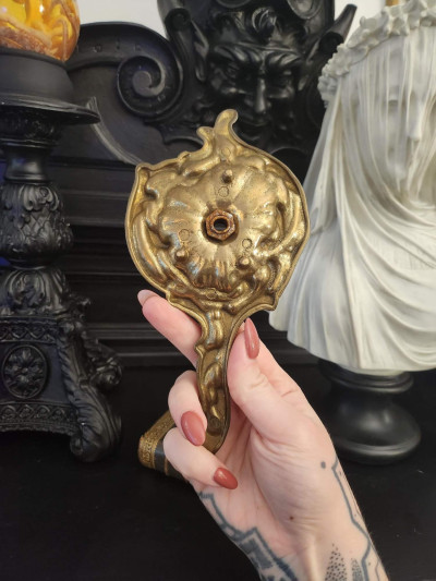 Élégant bougeoir en laiton – Inspiration Art Nouveau
