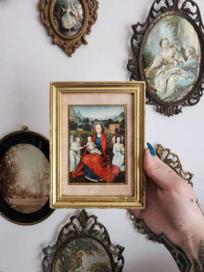 Petit cadre doré - La Vierge à l’Enfant entre deux anges