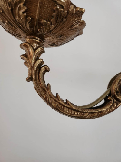 Paire d'appliques murales anciennes en laiton doré
