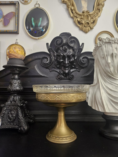 Coupe à fruits / coupe de présentation sur pied