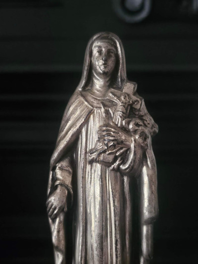 Statuette de Sainte Thérèse en régule