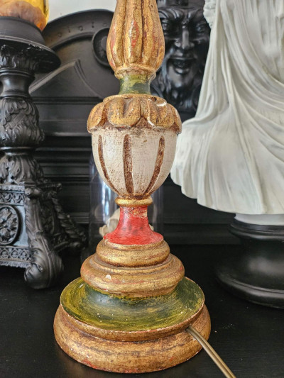 Pied de lampe en bois