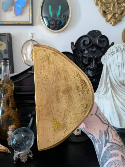 Petite console murale dorée style baroque