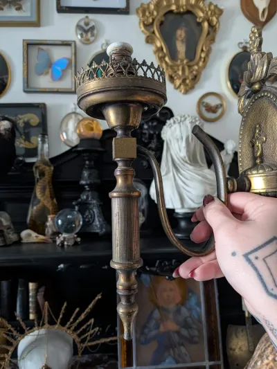 Paire d’appliques murales anciennes en laiton