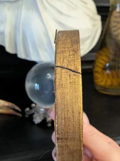 Petit cadre rond en bois doré reproduction Botticelli