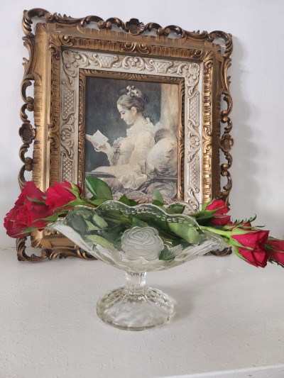 Coupe à fruits cristal motif roses élégante et raffinée - Sacra Nocta